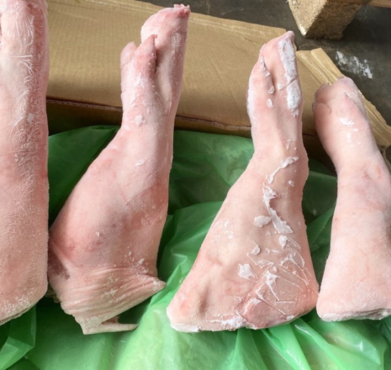 Chân giò heo (lợn) nguyên chiếc